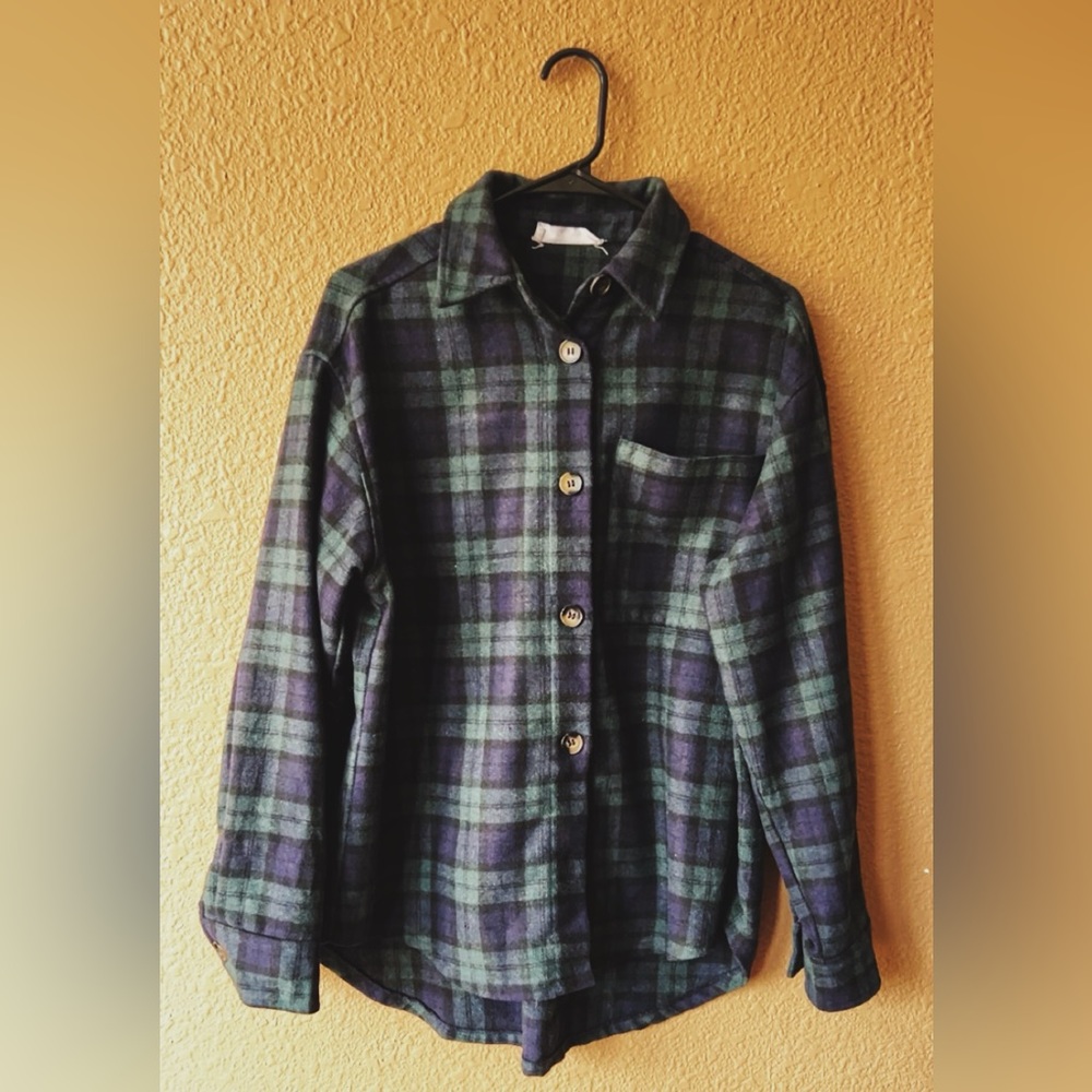 Euc Double Zero Fleece Button Down Medium - image 1